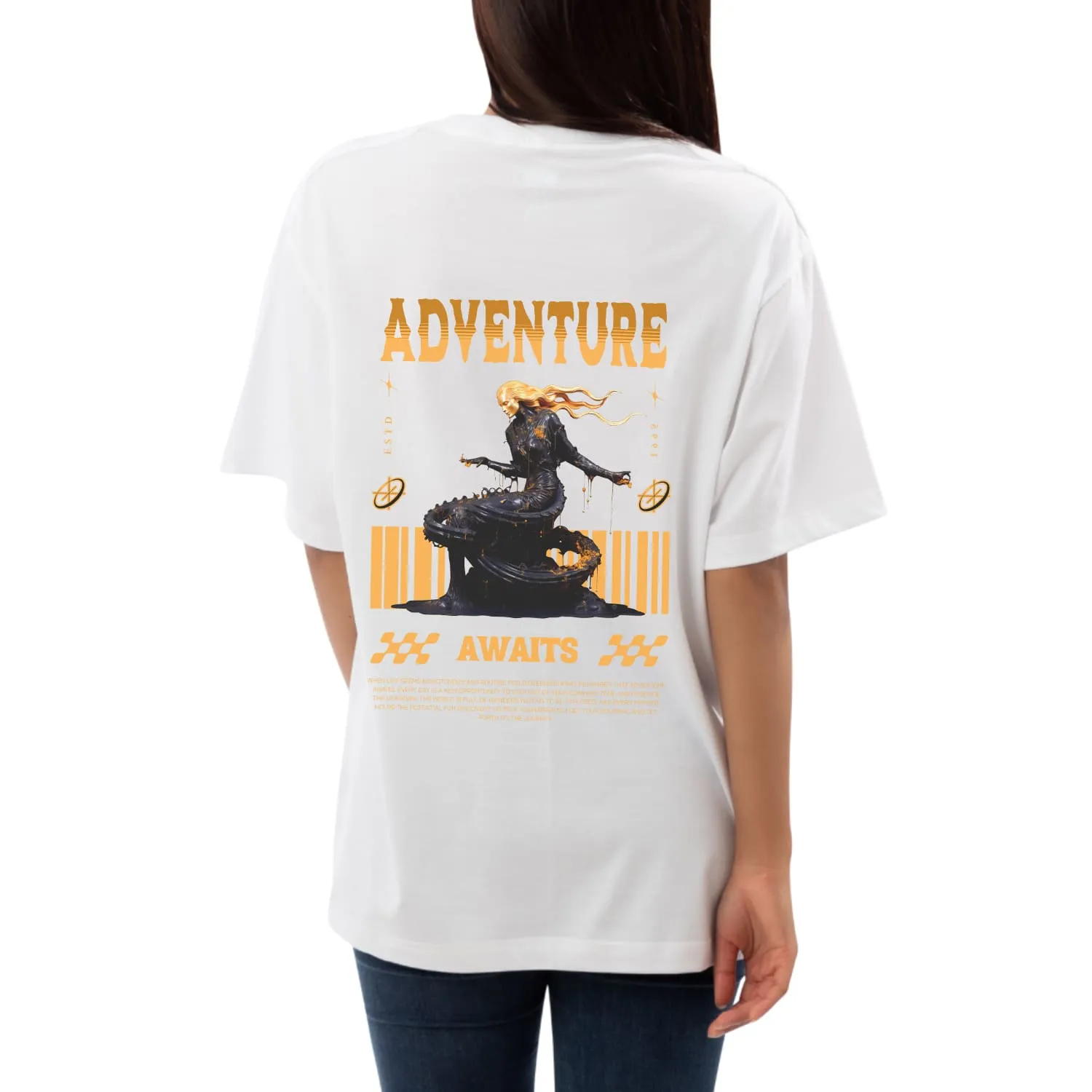 Adventure awaits Womens Oversized T-shirt