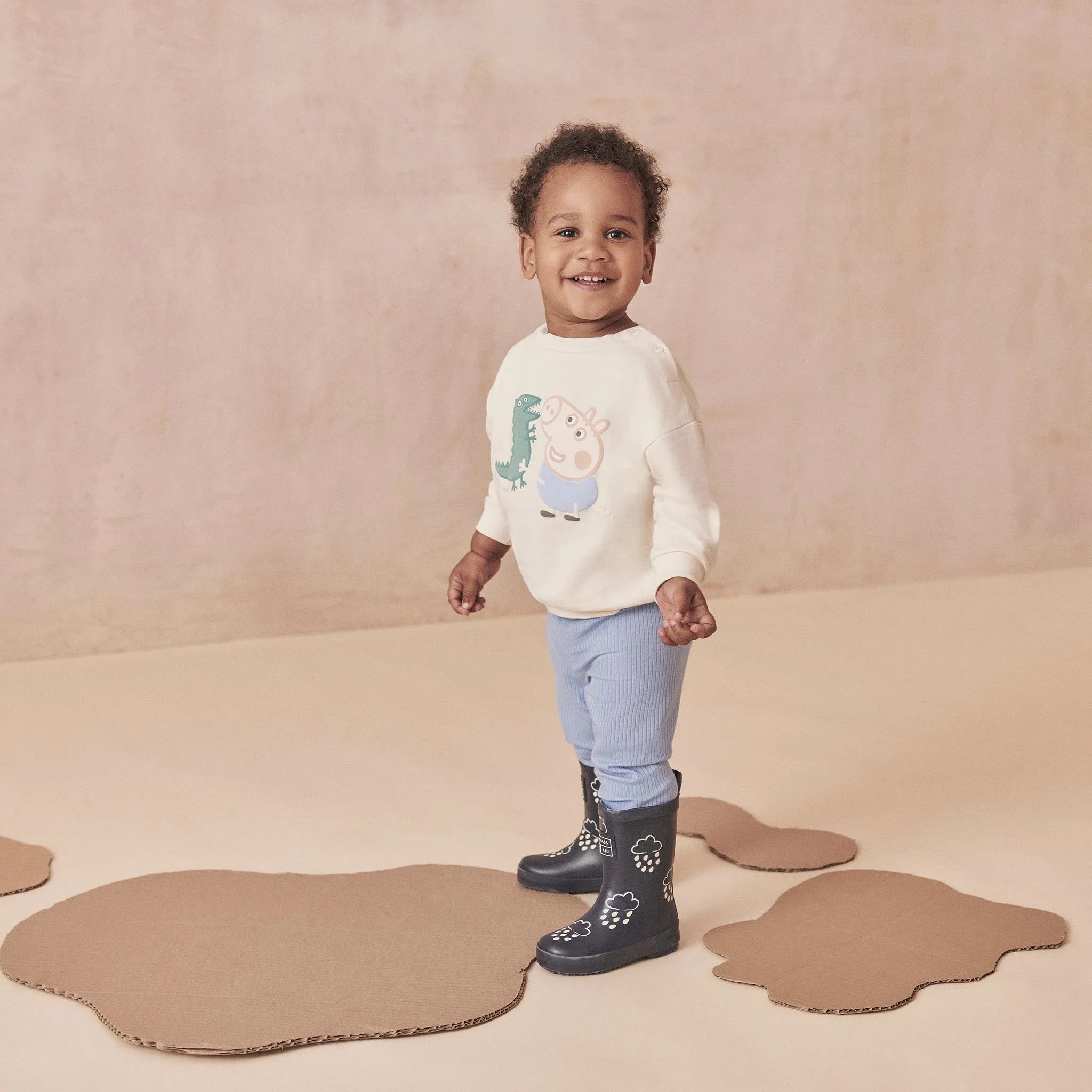 George Pig Oversized Sweatshirt & Leggings Outfit