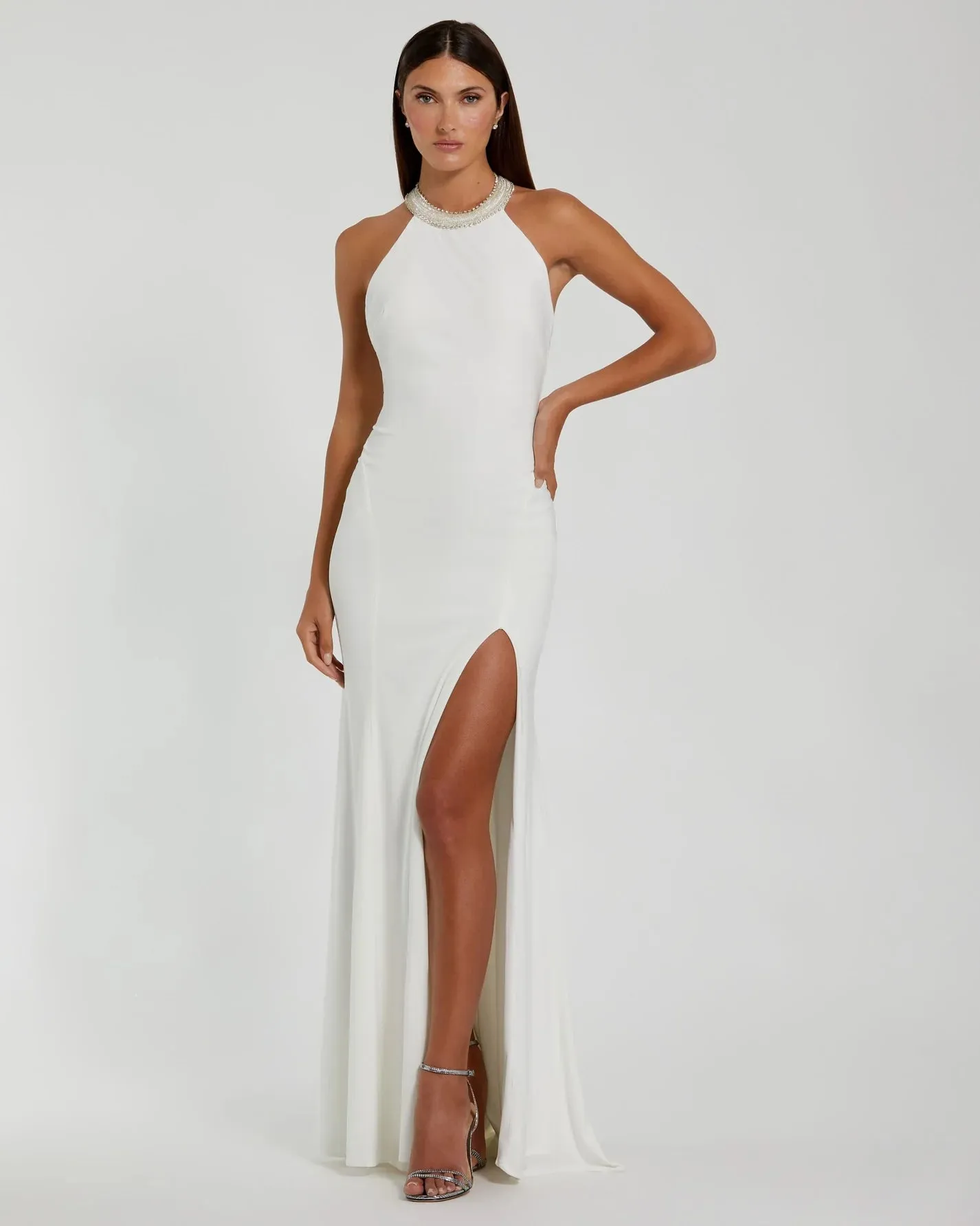 Halterneck beaded detail elegant gown - Red