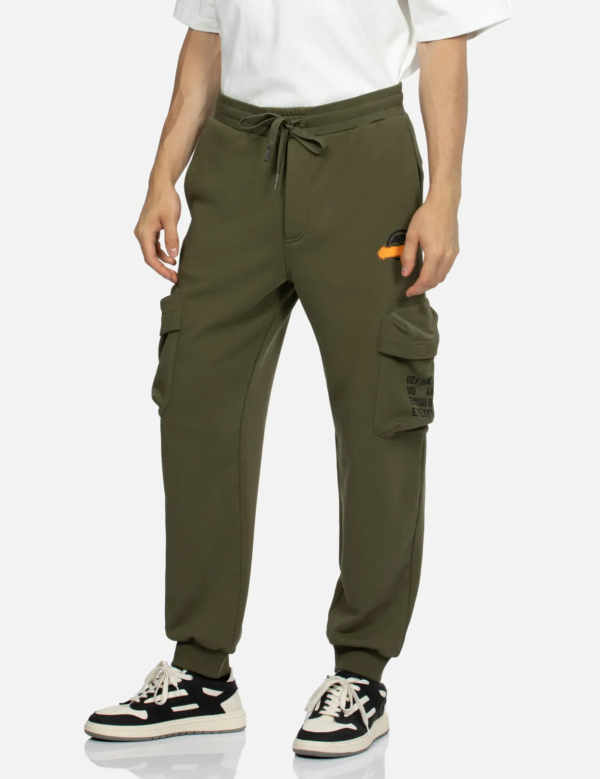 Kamon and Slogan Print Loose Fit Sweatpants