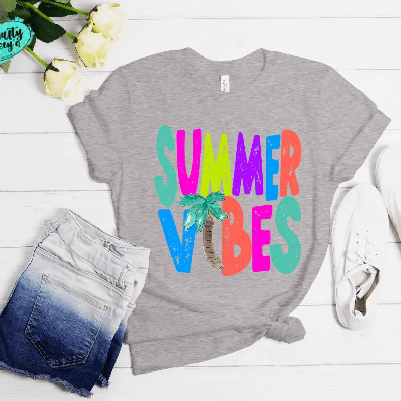 Summer Vibes Retro-Tee