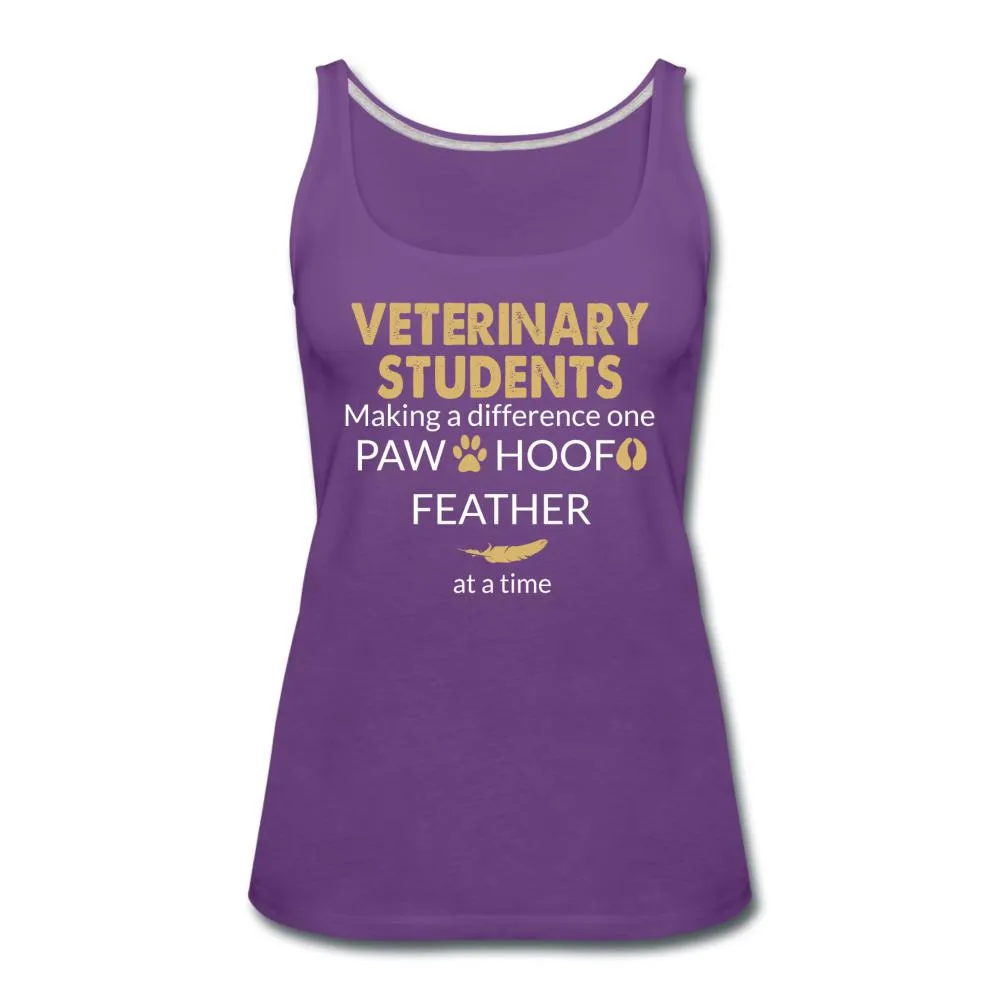 Vet Student- Making a Difference  Women's Tank Top