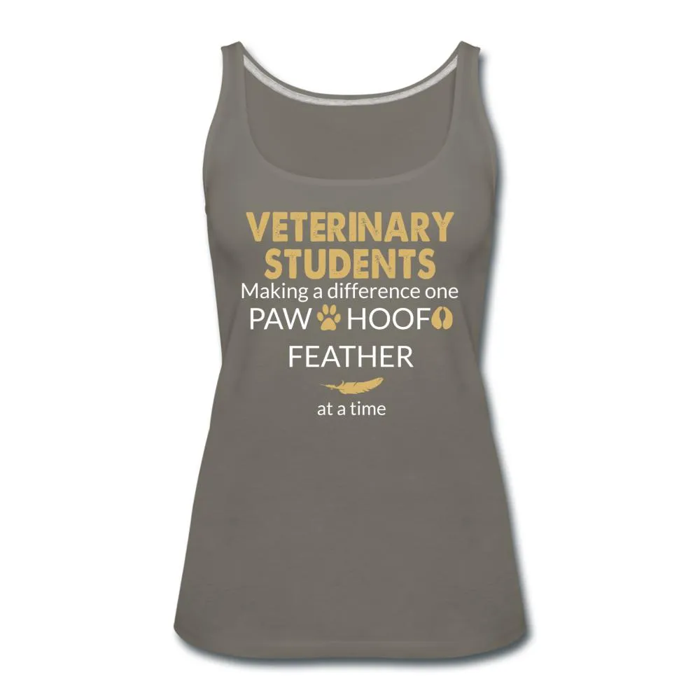 Vet Student- Making a Difference  Women's Tank Top